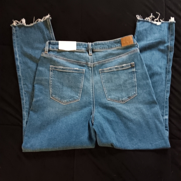 NWT American Eagle Distressed Strigid Deep Sea Blue Mom Jeans - Picture 3 of 7